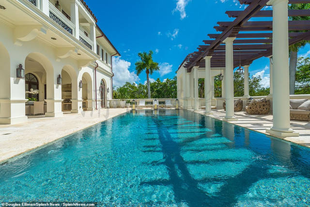 又到了度假的季节，贝克汉姆一家子入住的迈阿密度假豪宅，超赞！