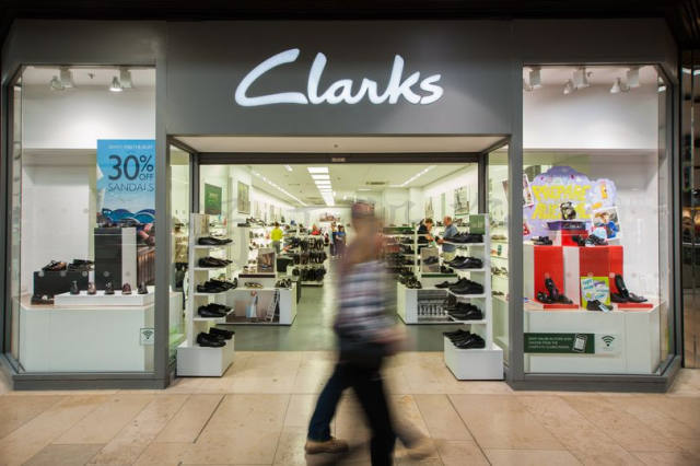 英国百年鞋店Clarks也陷入危机！大量关店，高街品牌迎来倒闭潮？